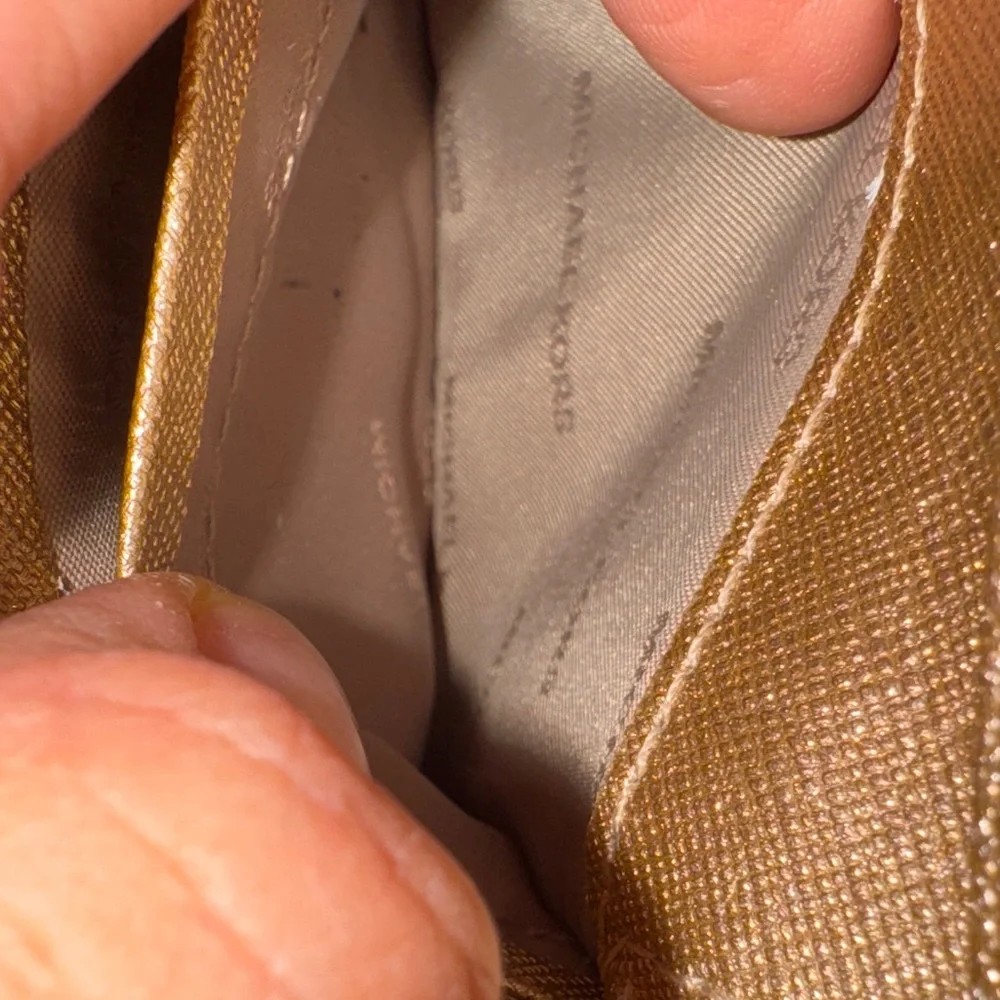 Michael Kors Metallic Gold Card Holder - Picture 7 of 12